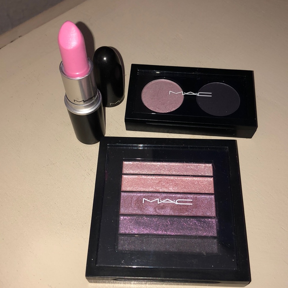 Mac Cosmetic Bundle
